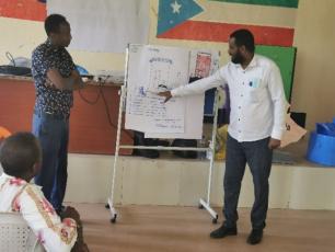 Participants presenting discussion results from the observation phase