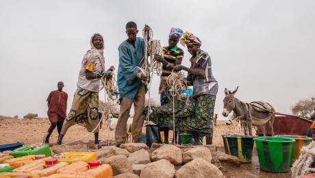 Fetching water in Sahel Burkina Faso
