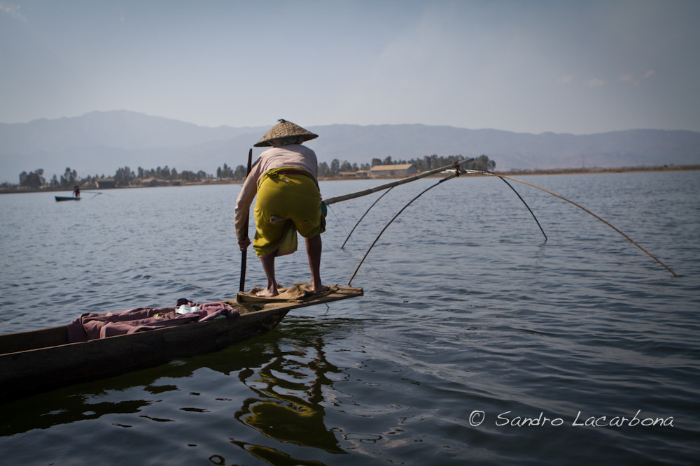 Loktak Lake fisherman, Manipur, India. Photo: Sandro Lacarbona. CC BY-NC-ND 2.0